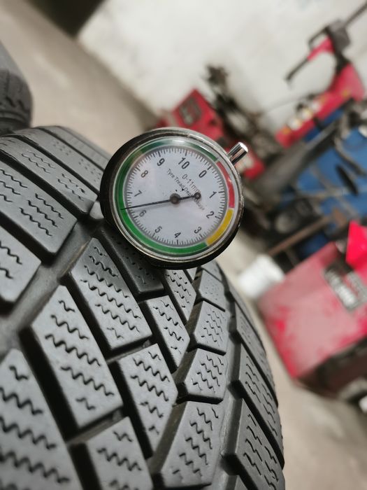 195/65R16  dwie opony zimowe Continental 17r