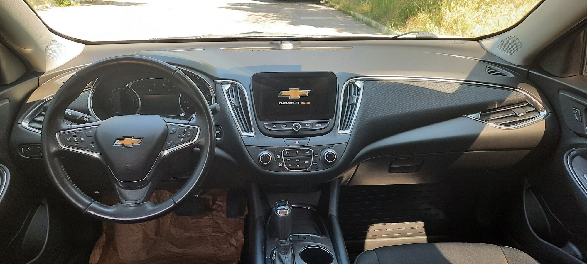 Chevrolet Malibu ГИБРИД
