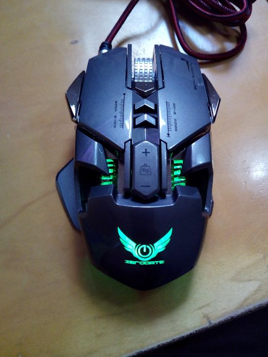 Rato Gaming, RGB, Alta resolução, Ergonomia variável! NOVO Fantástico!