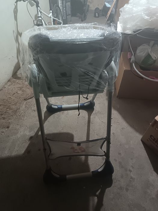 Cadeira de papa com rodinha