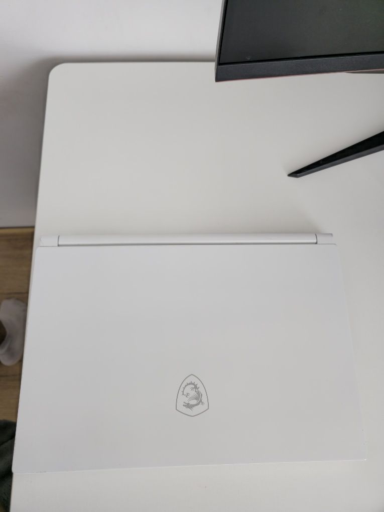 MSI Stealth 15m A11SDK
