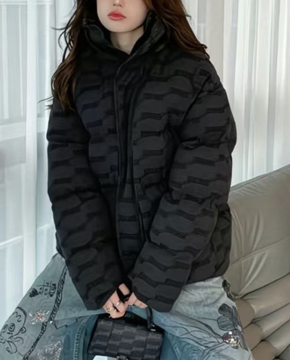 Куртка жіноча в стилі Balenciaga