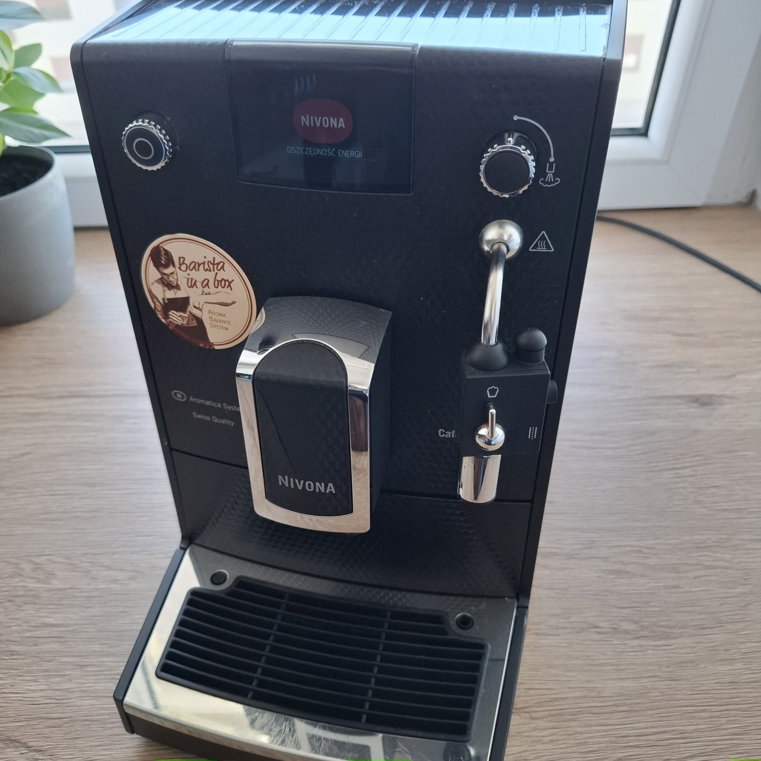 Ekspres do kawy Nivona Caferomatica 697, carbon