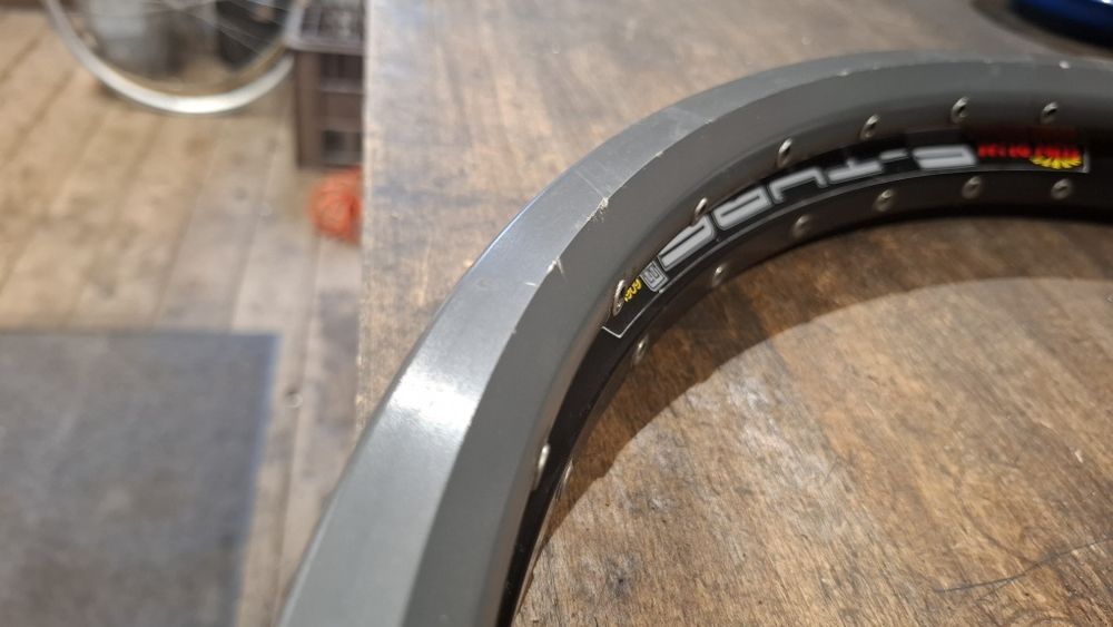 Mavic D521 CD SUP Obręcz 26" Szara Retro MTB DH Dirt 36H