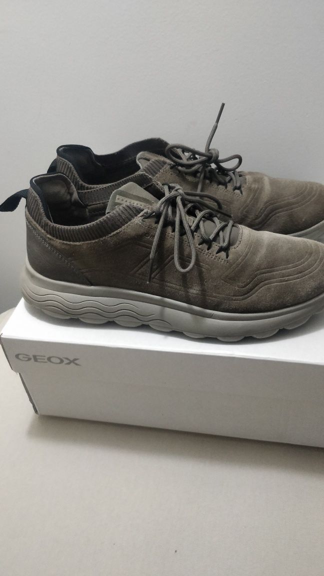 Geox - sapato camurça número 42