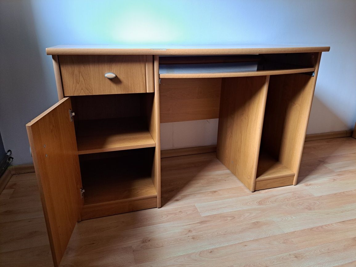 Biurko 120x60 cm w kolorze drewna olchowego