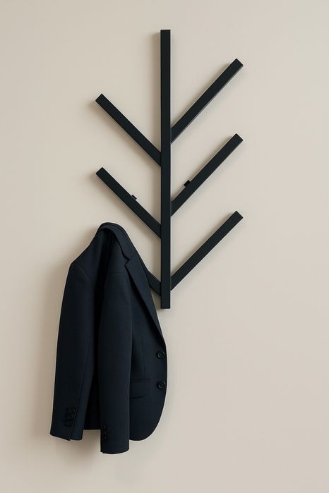 Metalowy wieszak na ubrania