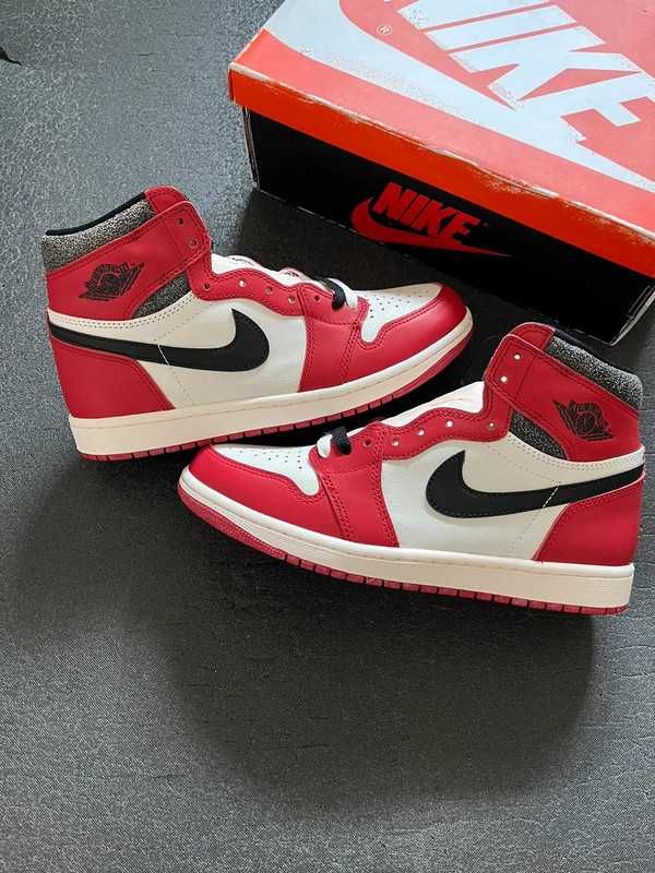 A-Jordan1RetroHighOGChicagoLostAndFound r-40