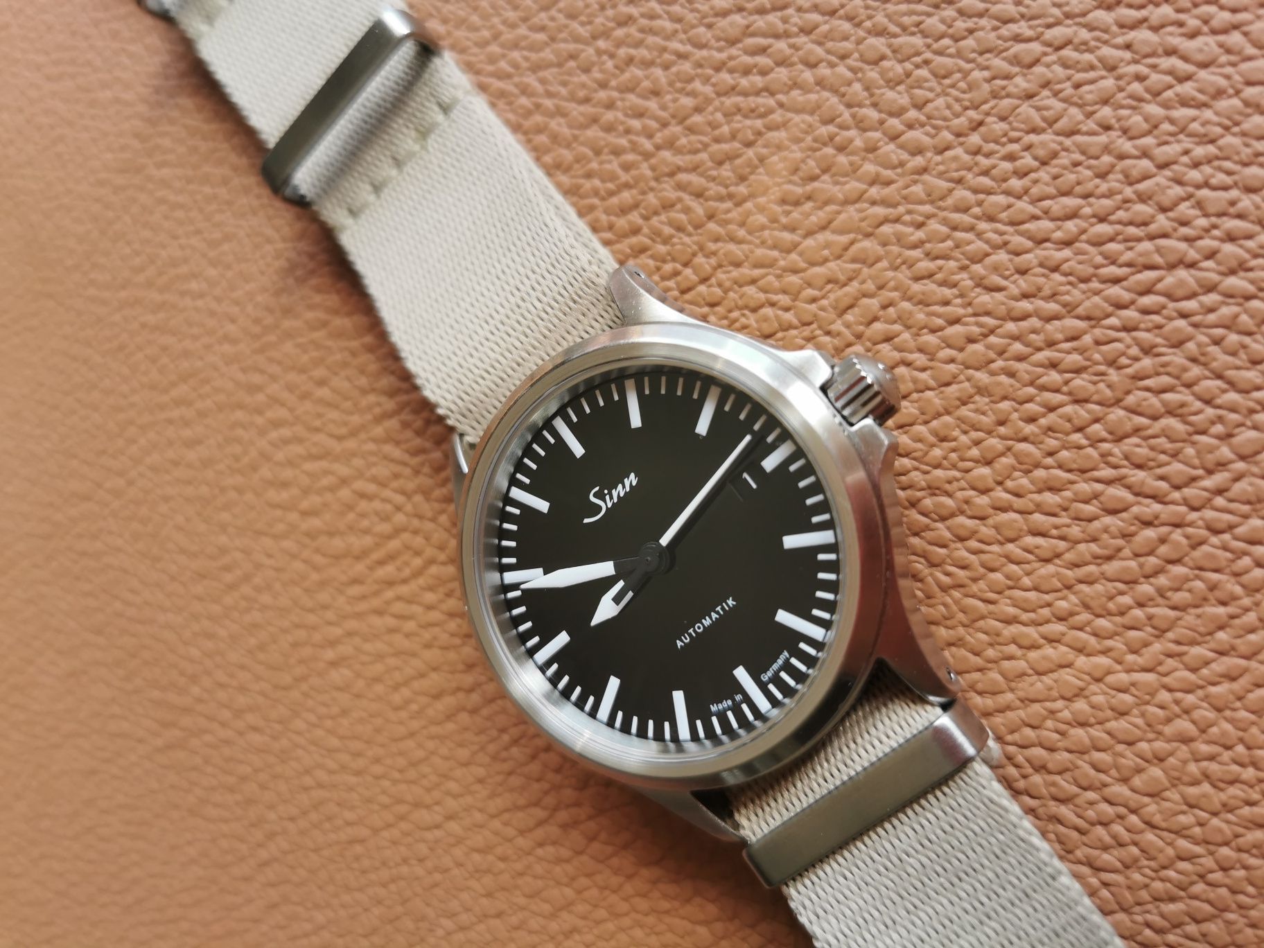 Sinn 556 plus zestaw pasków