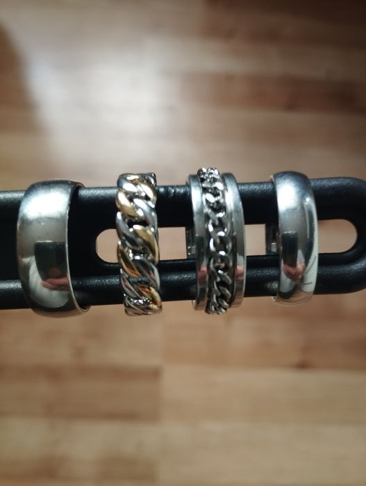 Obrączki ze stali chirurgicznej  4 szt roz. 11