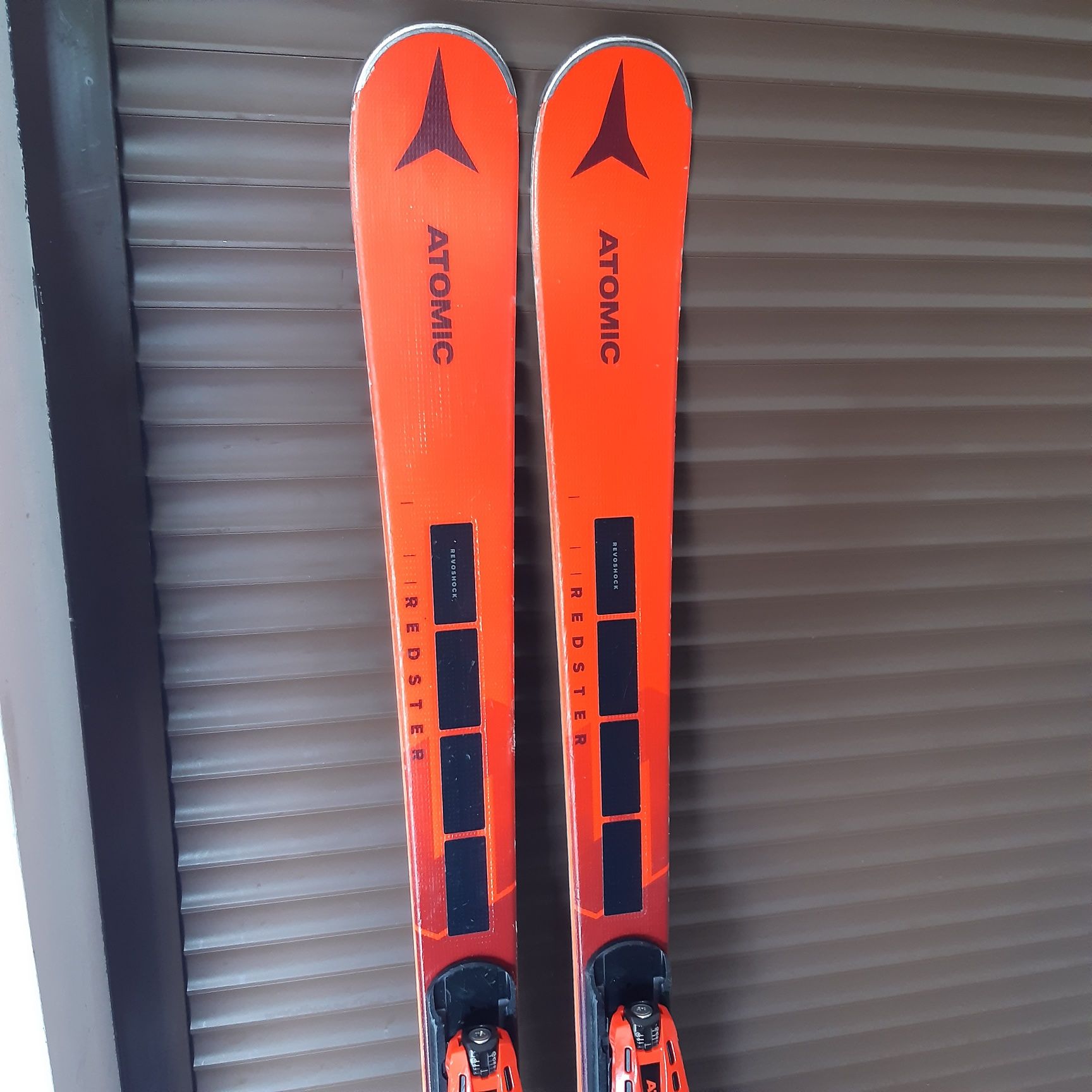 narty Atomic Redster S8 Revoshock 163cm