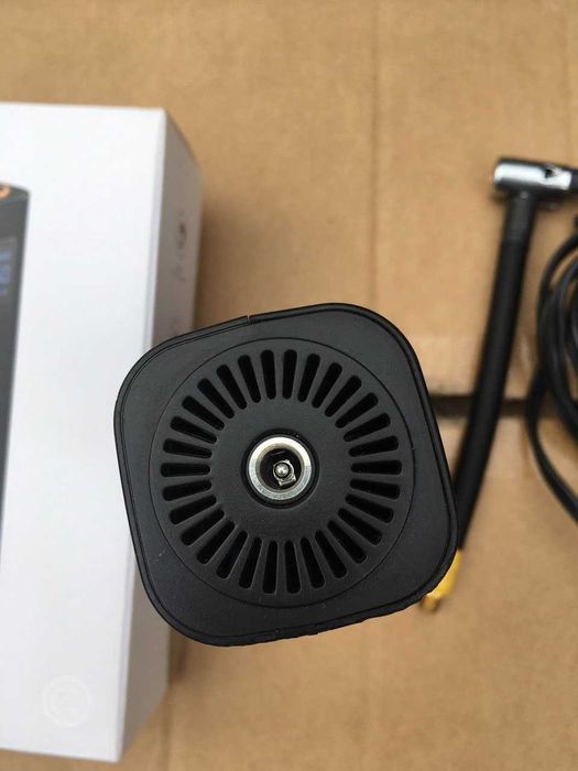 на запчасти - автокомпресор Baseus Super Mini Inflator Pump CRCQ000001