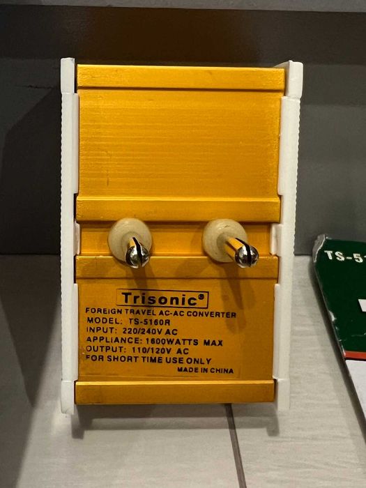 Понижувач напруги 220В - 110В/120В | 1600W | Конвертер, Перетворювач