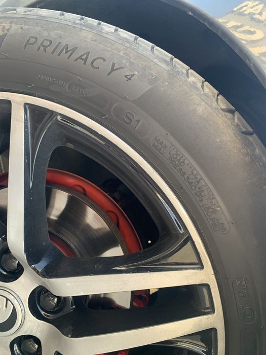 Резина r18 215/55