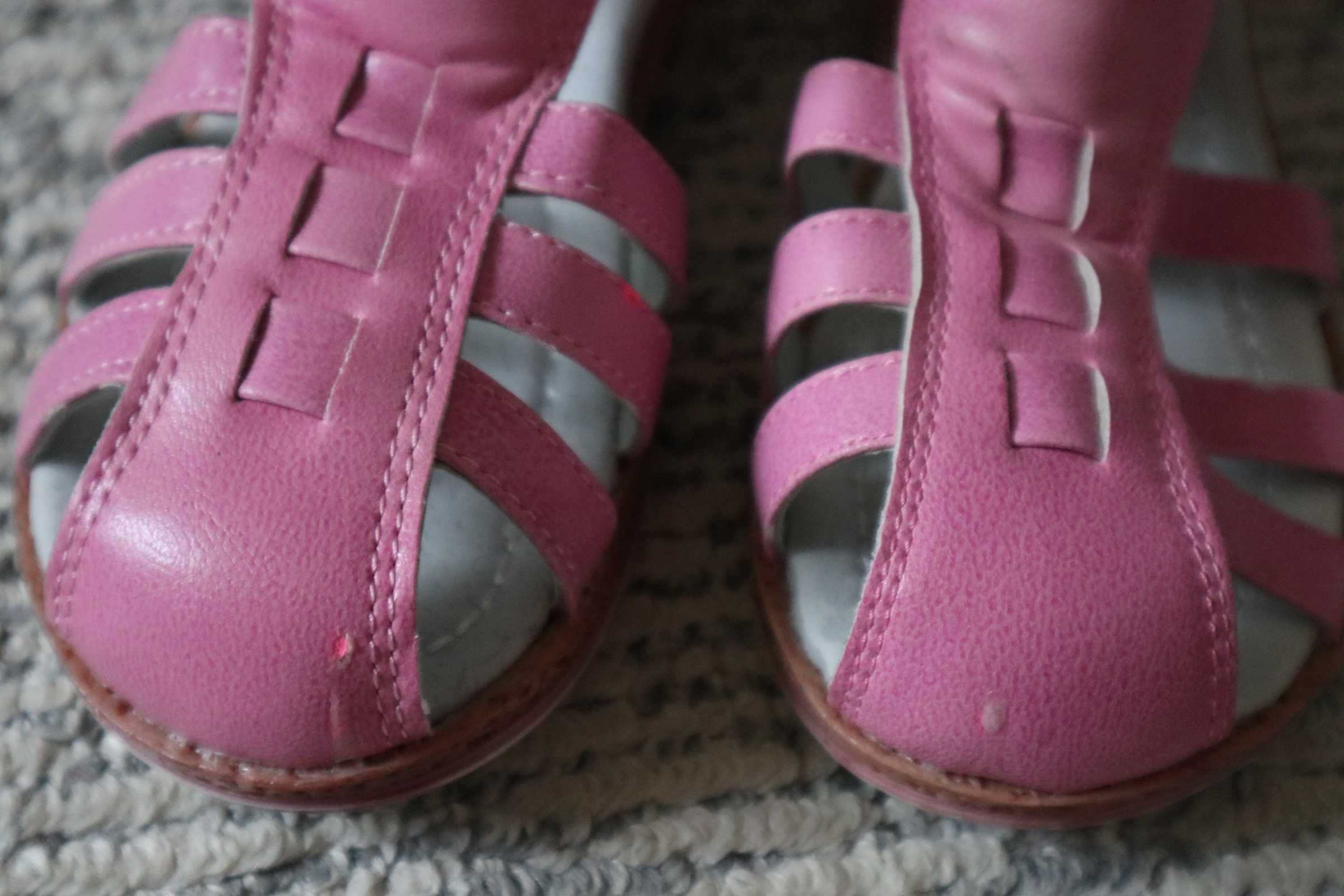 Босоніжки 19см НОВІ  босоножки сандалии сандалі