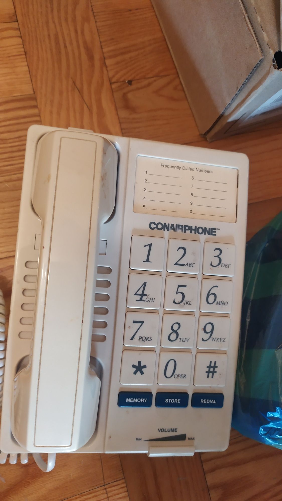 Телефон стаціонарний Panasonic, TCL