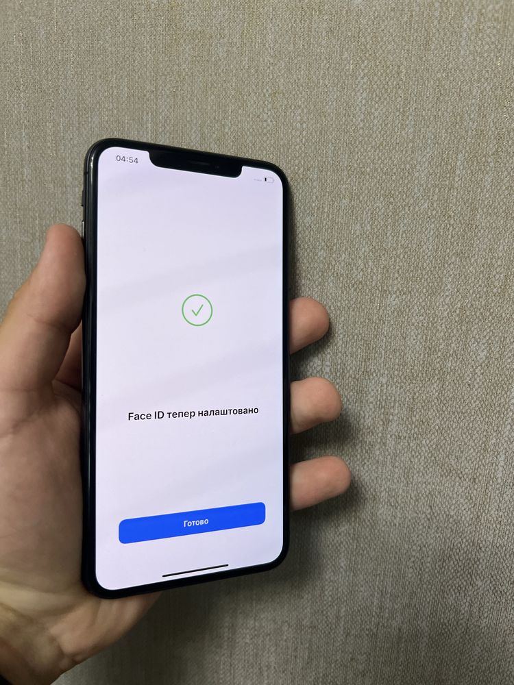 Айфон xs max на 64 ГБ