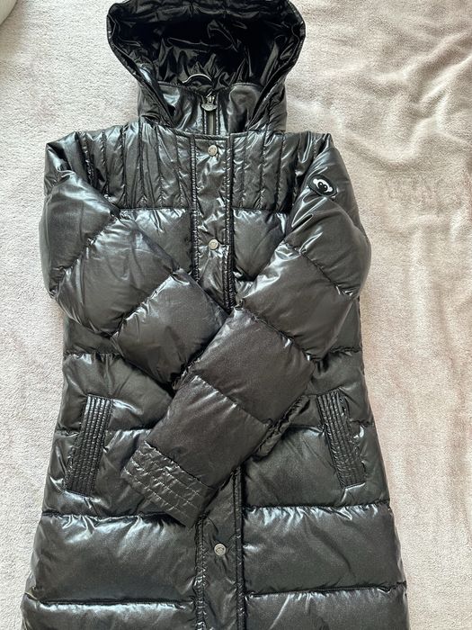 Зимове пальто для дівчинки розмір 140-146 у гарному стані