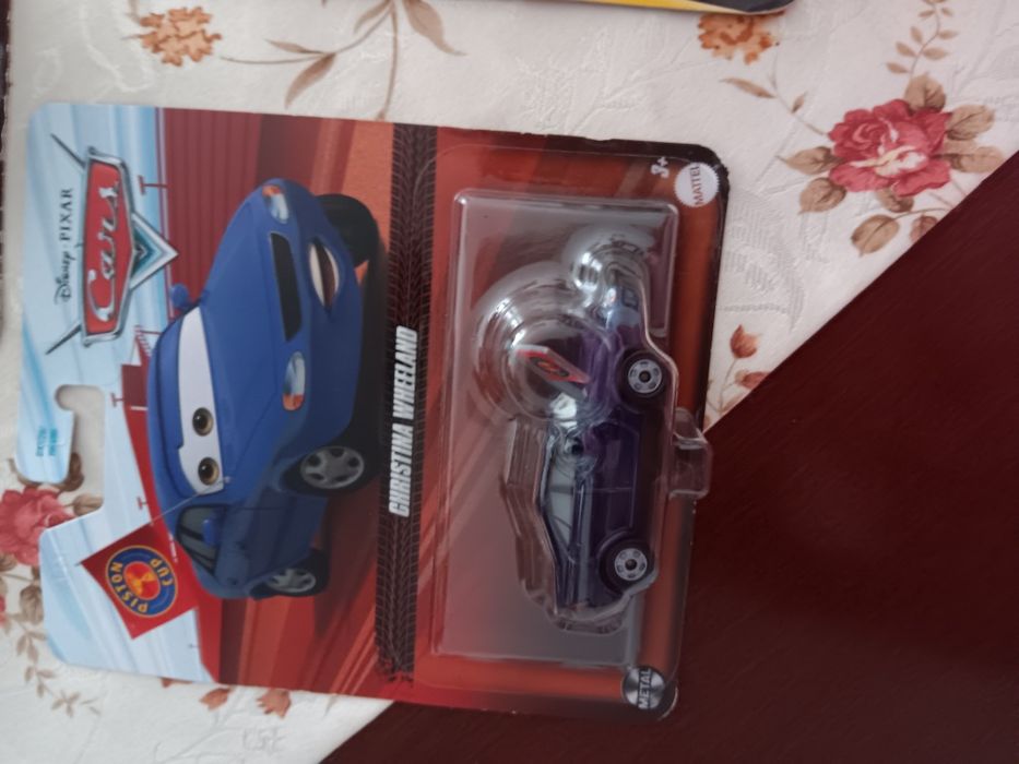 3 carros Disney Pixar cars Mattel novos
