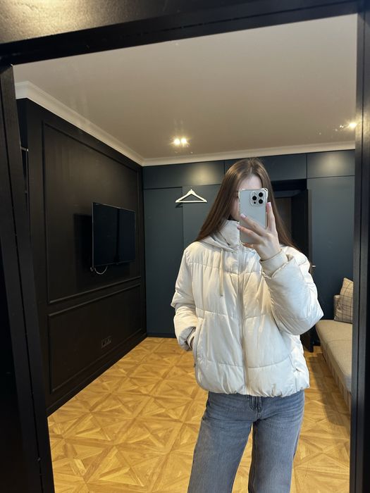 Осіння куртка бренду Zara