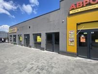 Торгове приміщення у центрі Пісків, біля АТБ - 59 кв.м.