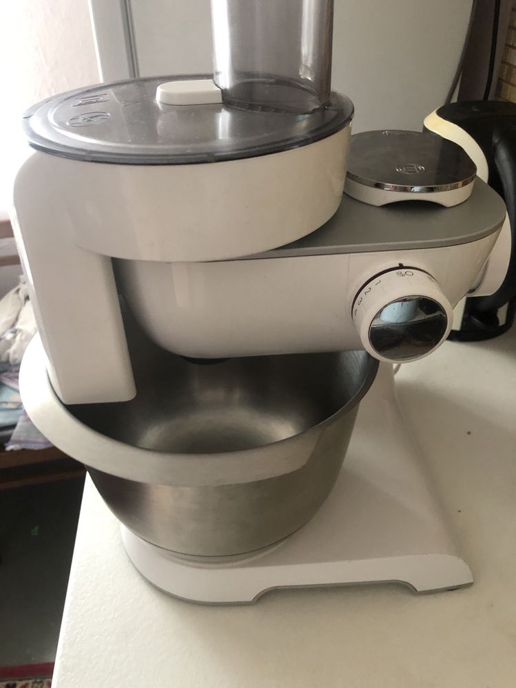 Продам кухонный комбайн кухонную машину bosch
