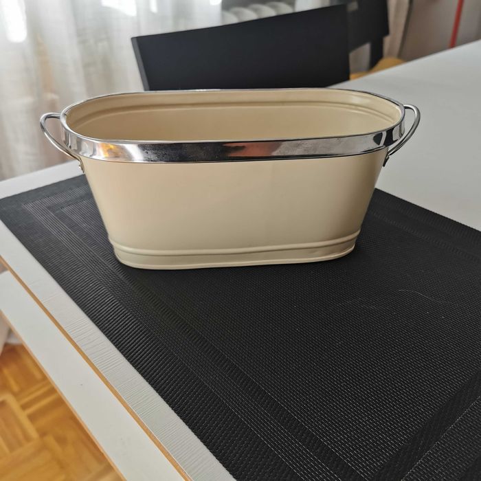 Słodycze przekąski drobiazgi pojemnik