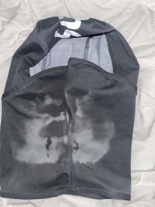 Балаклава supreme сіра міняє коляр при нагриванні