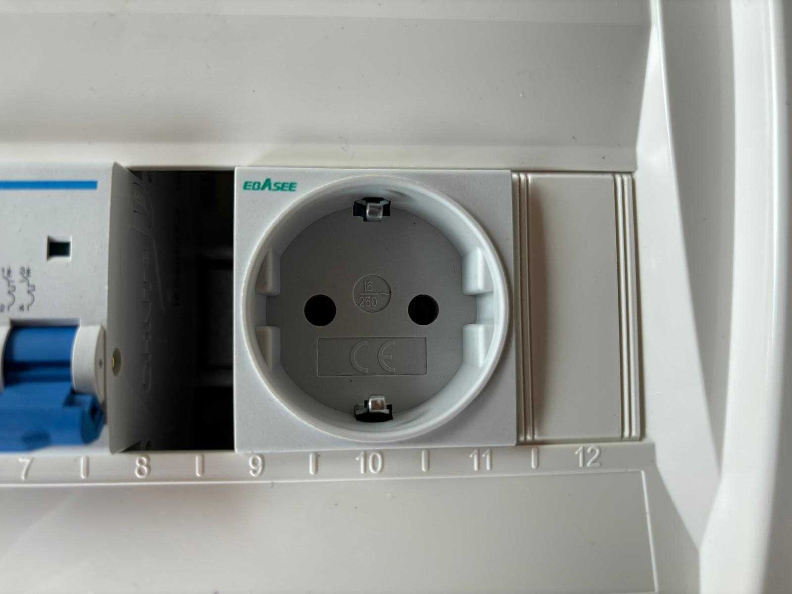 Vendo Quadro Elétrico Exterior Novo - Completo e Pronto para Uso