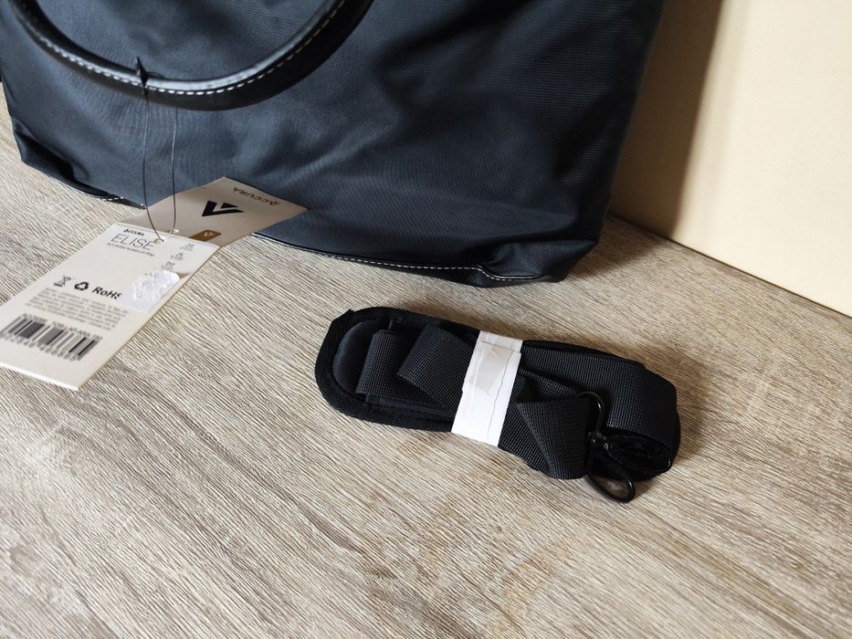 Torba na laptopa 14,1 firmy Accura, nowa z metką, w środku przegrody,