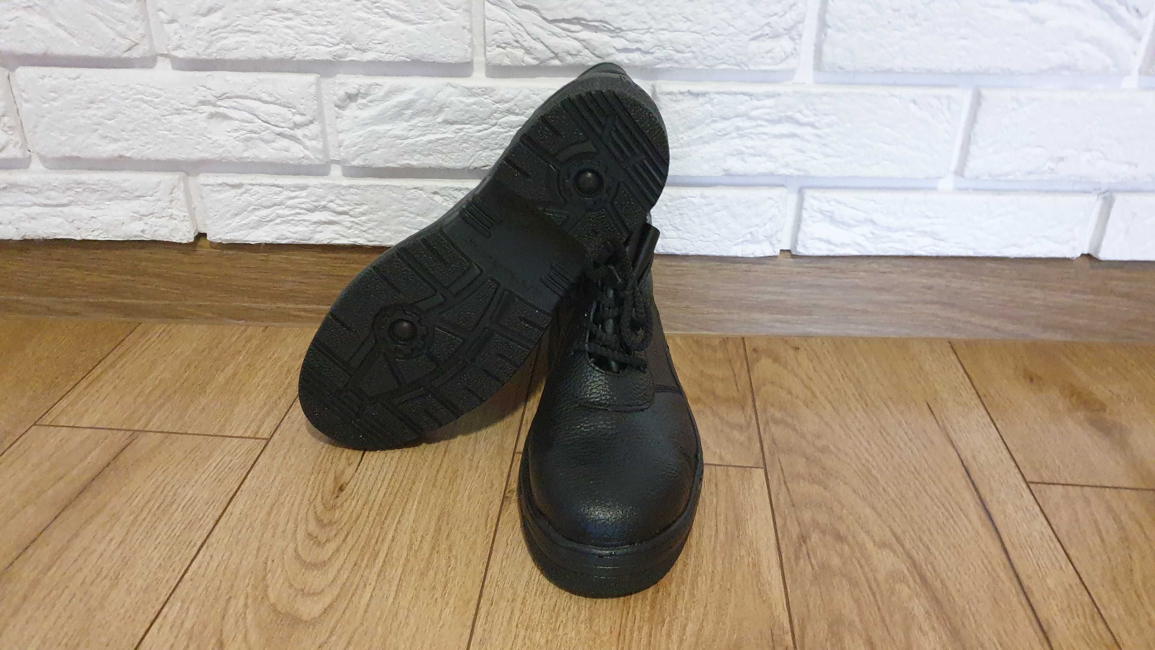 Buty robocze  z metalowym noskiem rozmiar 40