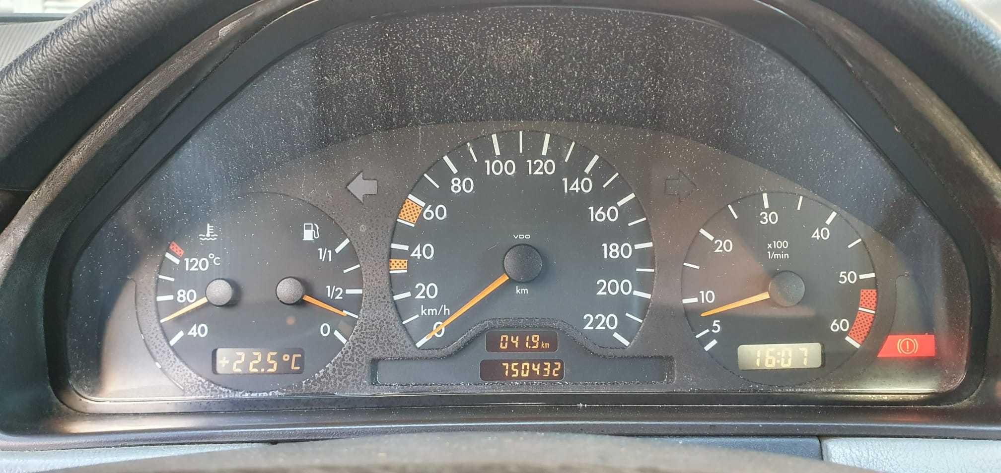 Mercedes económico e confortável
