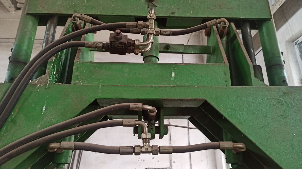 Продам вібропрес ст 94 новий