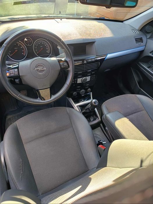 Opel Astra H 1.6  2008r