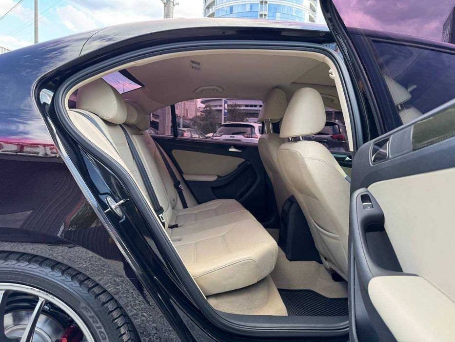 Продам Джетту 2015 год