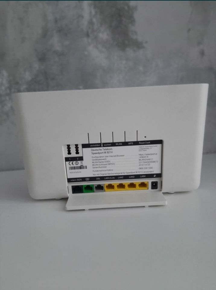 Роутер Wi-Fi Speedport W921V