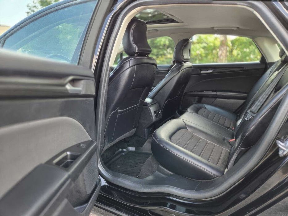 Ford Fusion SE      2018