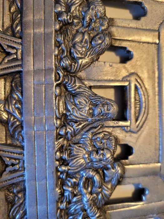 Última Ceia em metal, com moldura antiga