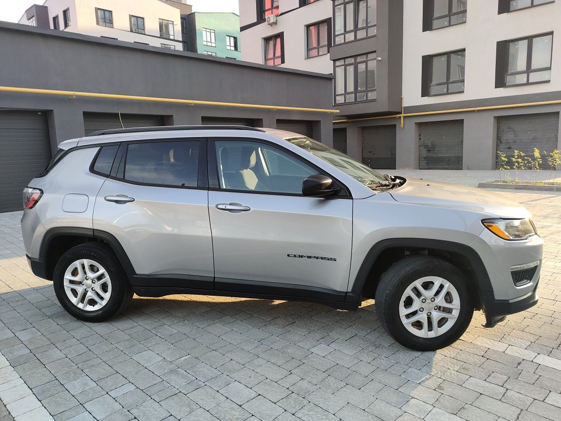 JEEP COMPASS 2018 року