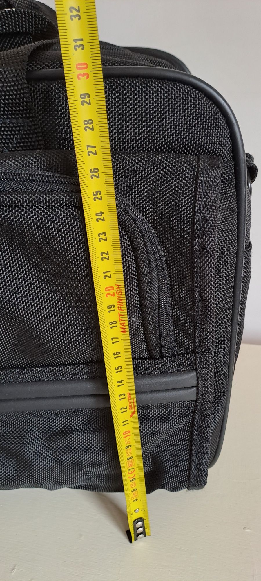 Saco de viagem preta, com bolsa para calçado Reaction Kenneth cole