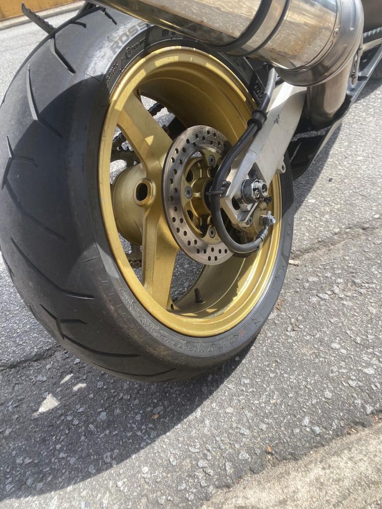 Kawasaki Ninja ZX12r com 24000 km