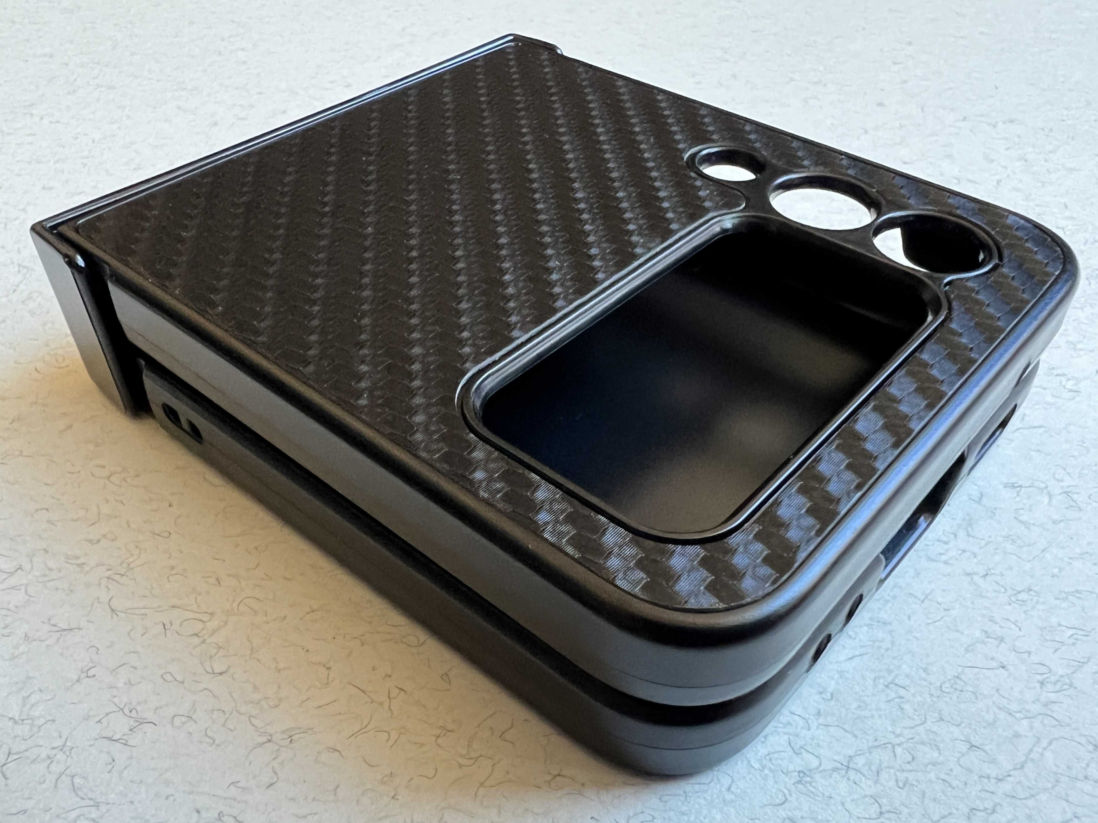Samsung Galaxy Flip 3 чохол чорний Carbon розкладний матовий пластик