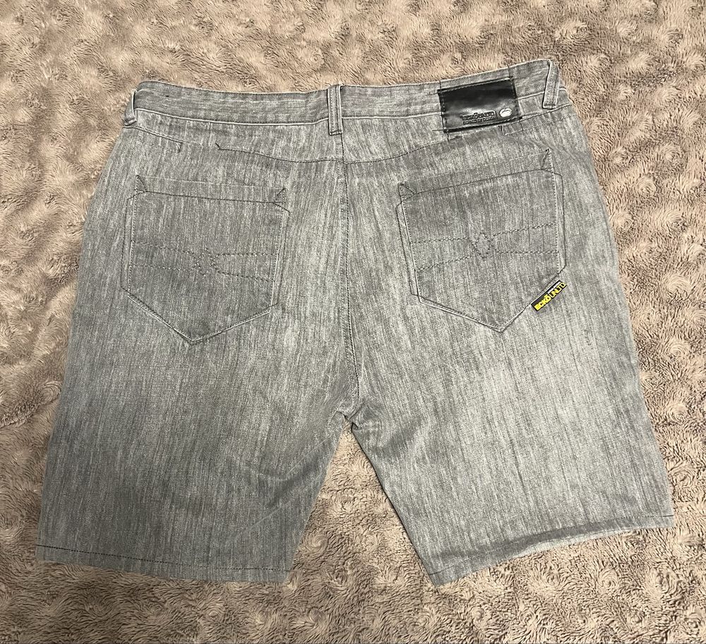 Ecko Unltd. Spodenki