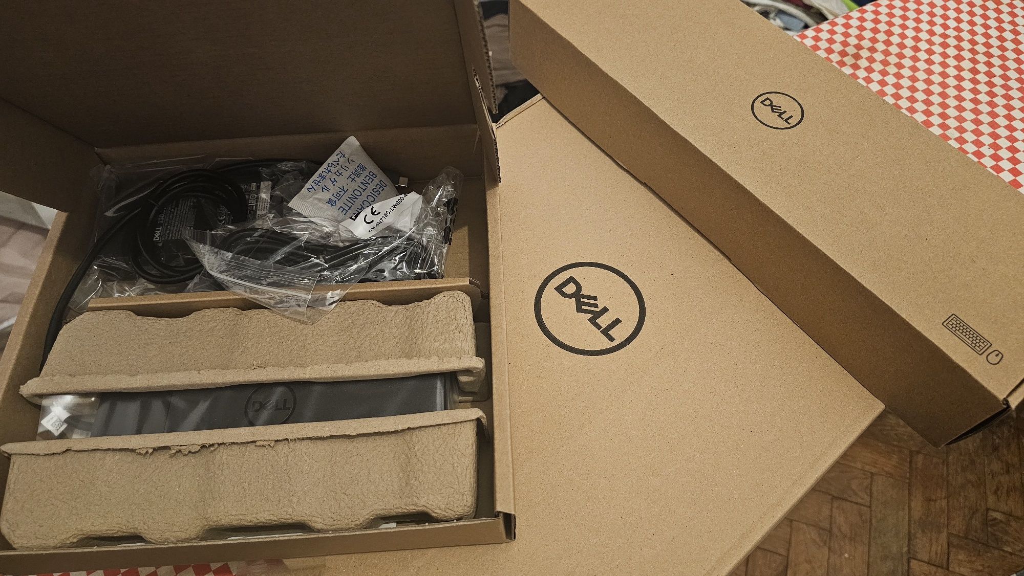 Portátil Dell Latitude 5450 Ultra 5 + Docking Station + Monitor 27"