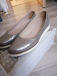 buty na lekkim obcasie