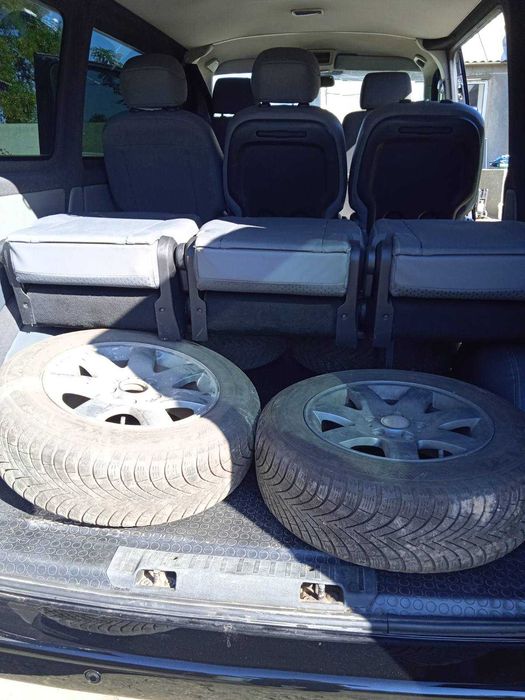 VW Transporter пассажирский 7+1 мест 2009 год (2.5 TDi, механика 6-ст)