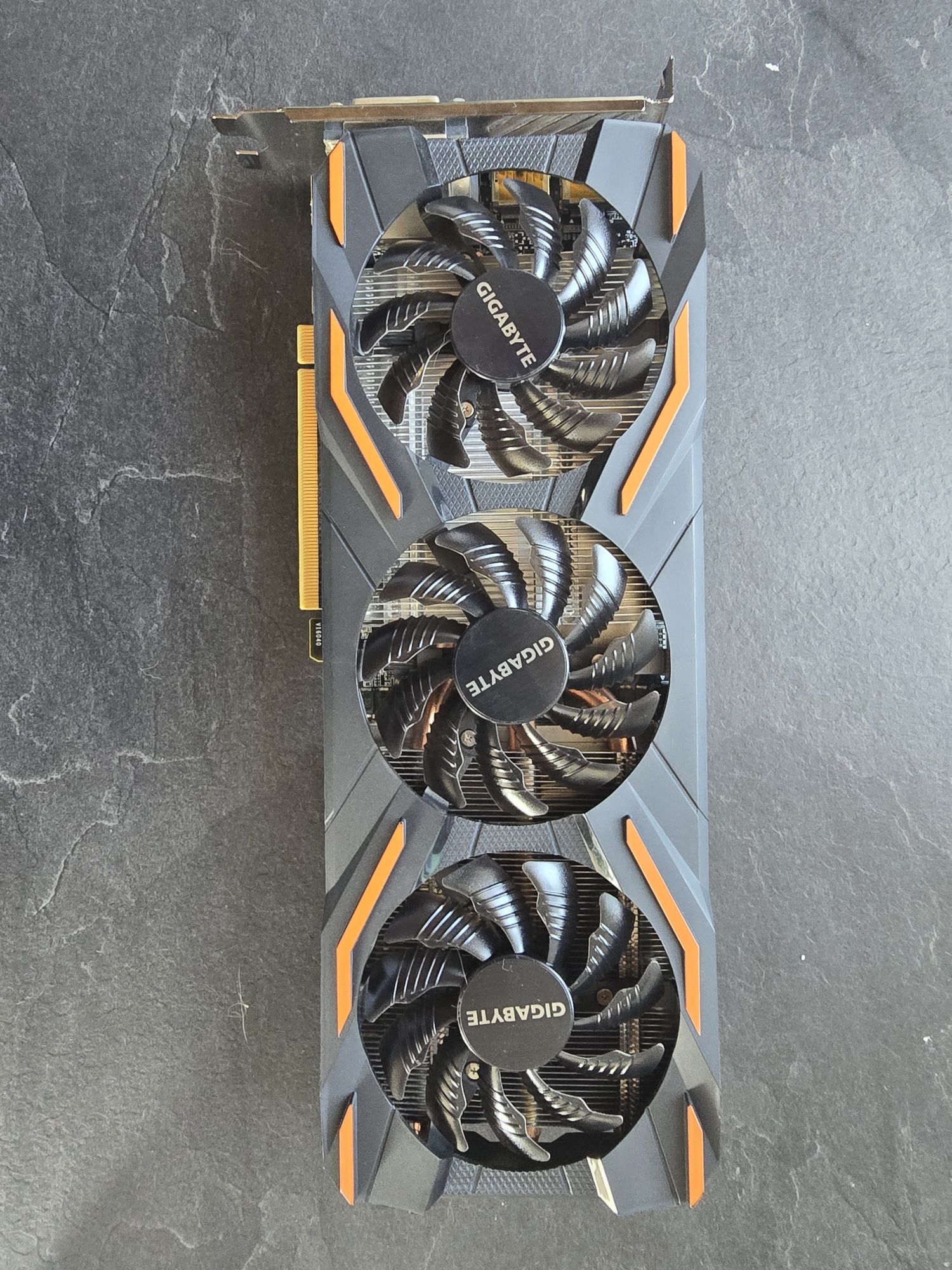 GeForce GTX 1080 WindForce OC 8GB GDDR5X VR Ready.