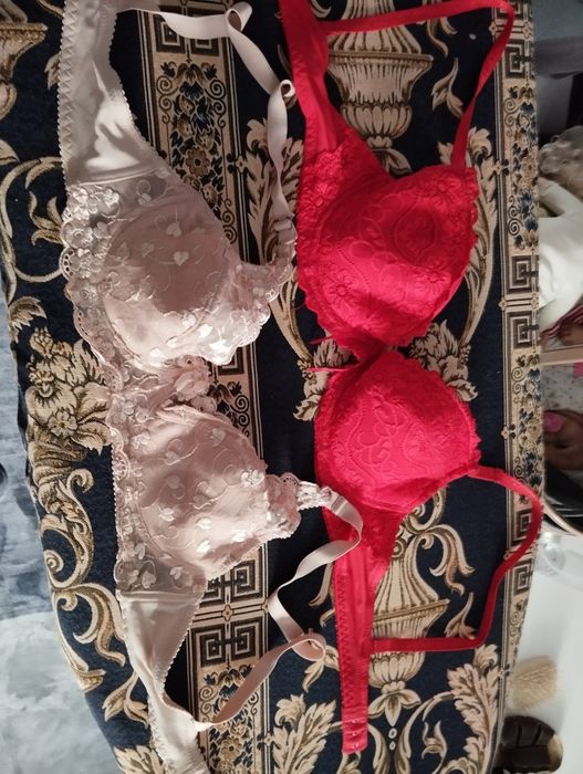 Лот бюстгальтеров р.85 С