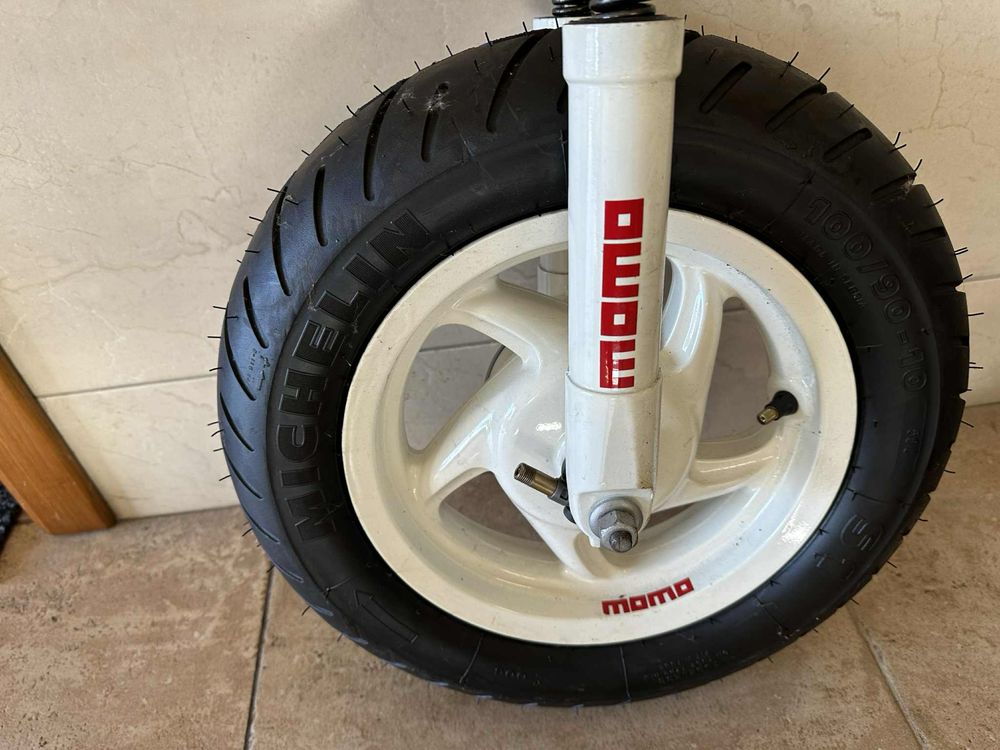 Skuter , skuterek, piasta koło piaggio