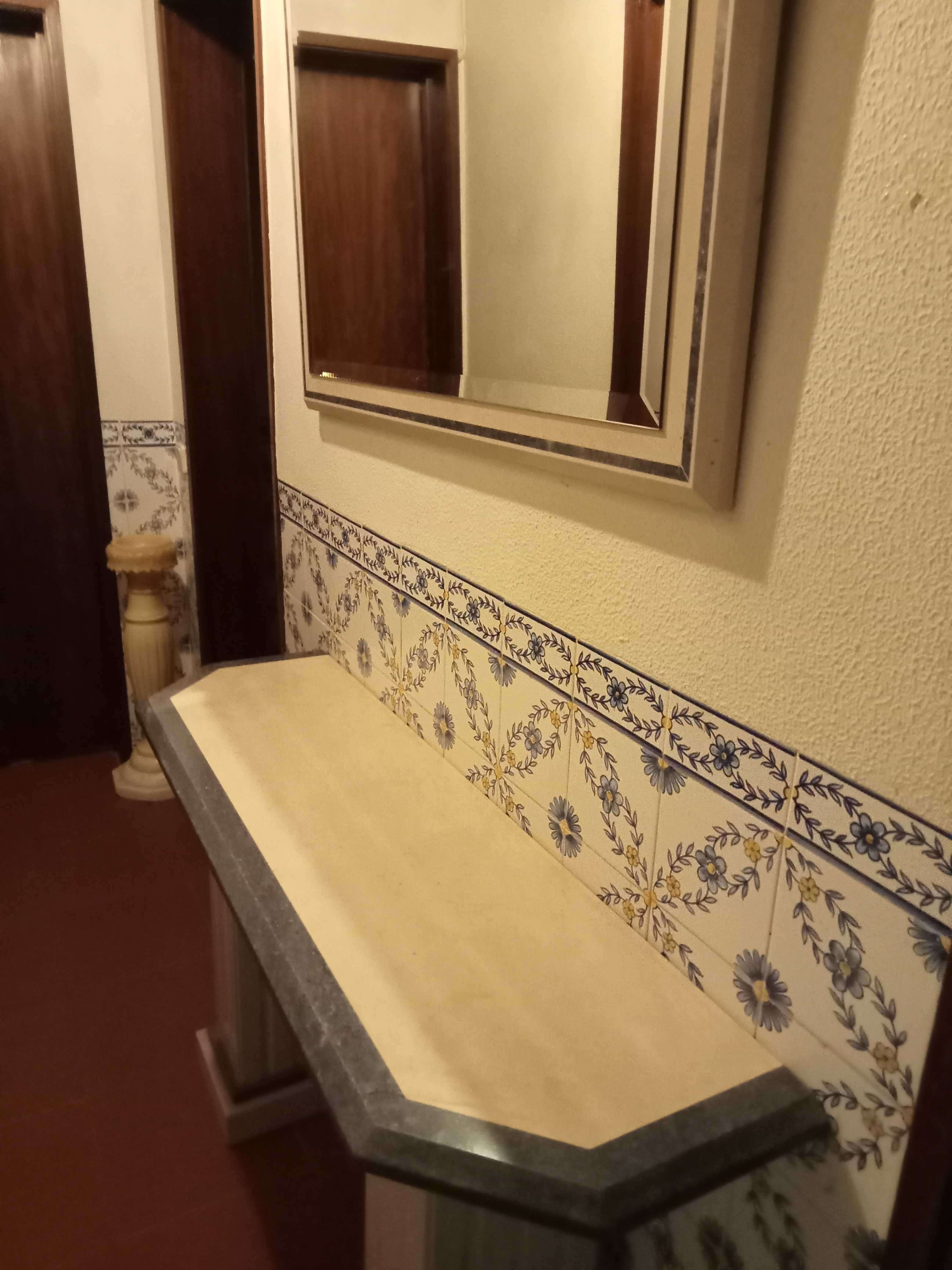 Conjunto Mesa e Espelho em Mármore Azul